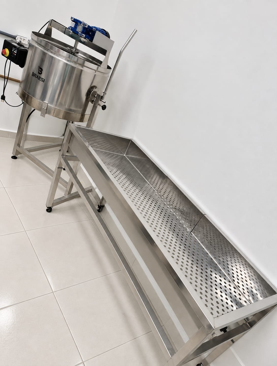 Equipamento industrial para coberturas